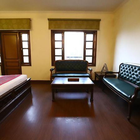 Hotel Ambica Palace Aiims New Delhi - Couple Friendly Local Id Accepted Zewnętrze zdjęcie